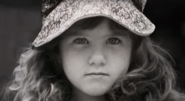 The actress during childhood | Source: Instagram/jenniferaniston