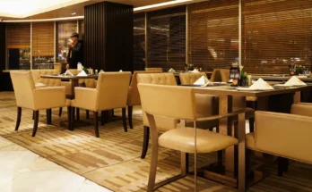 A restaurant | Source: Shutterstock