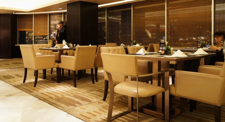 A restaurant | Source: Shutterstock