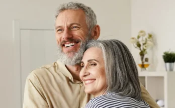 A smiling couple | Source: Shutterstock