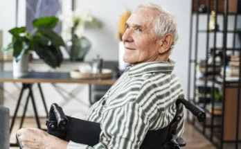 An older man sitting in a wheelchair | Souce: Freepik