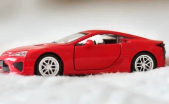 A red toy car | Source: Shutterstock