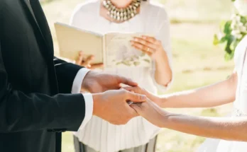 A couple getting married | Source: Shutterstock