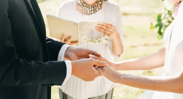 A couple getting married | Source: Shutterstock