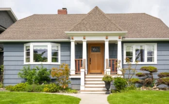A blue sububrab house | Source: Shutterstock