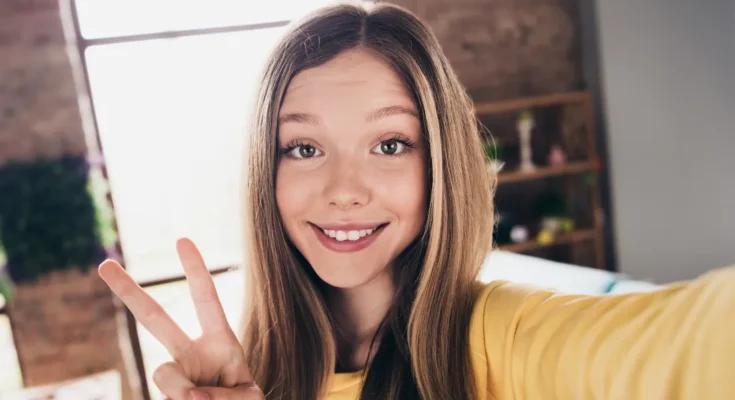 A teenage girl | Source: Shutterstock