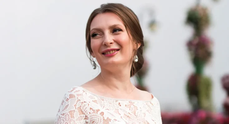 A woman in a wedding dress | Source: Shutterstock