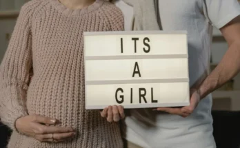 Parents waiting for a baby girl | Source: Pexels