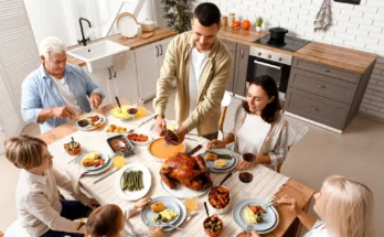 A family dinner | Source: Shutterstock
